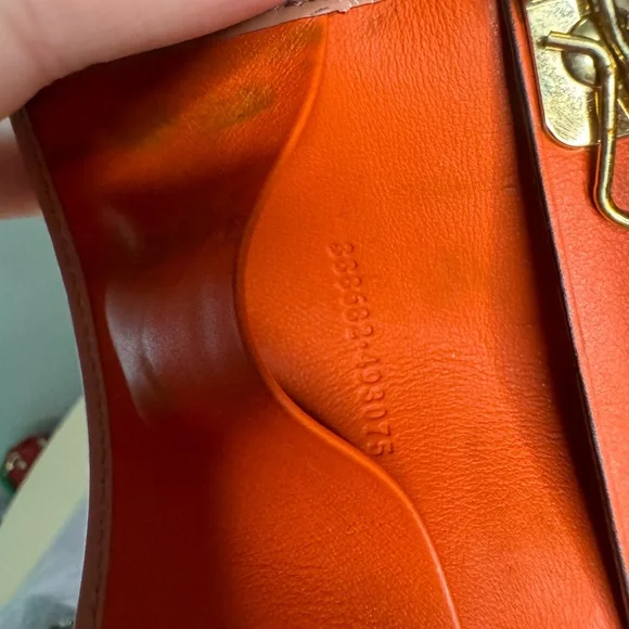 Gucci Key Holder with Pink bow and Orange Interior - Picture 10 of 10